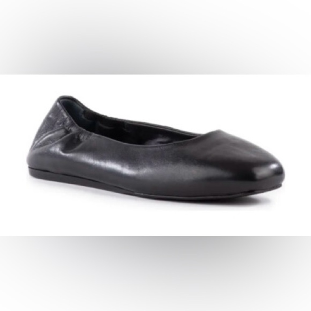 Seychelles Black Leather Flat